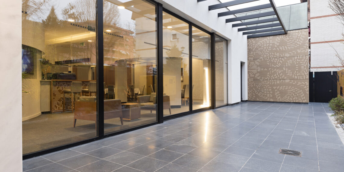 4 Advantages of double-glazed windows and doors