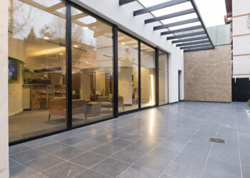 4 Advantages of double-glazed windows and doors