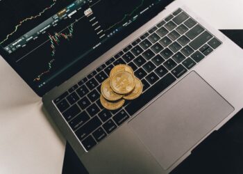 A universally acclaimed leverage crypto