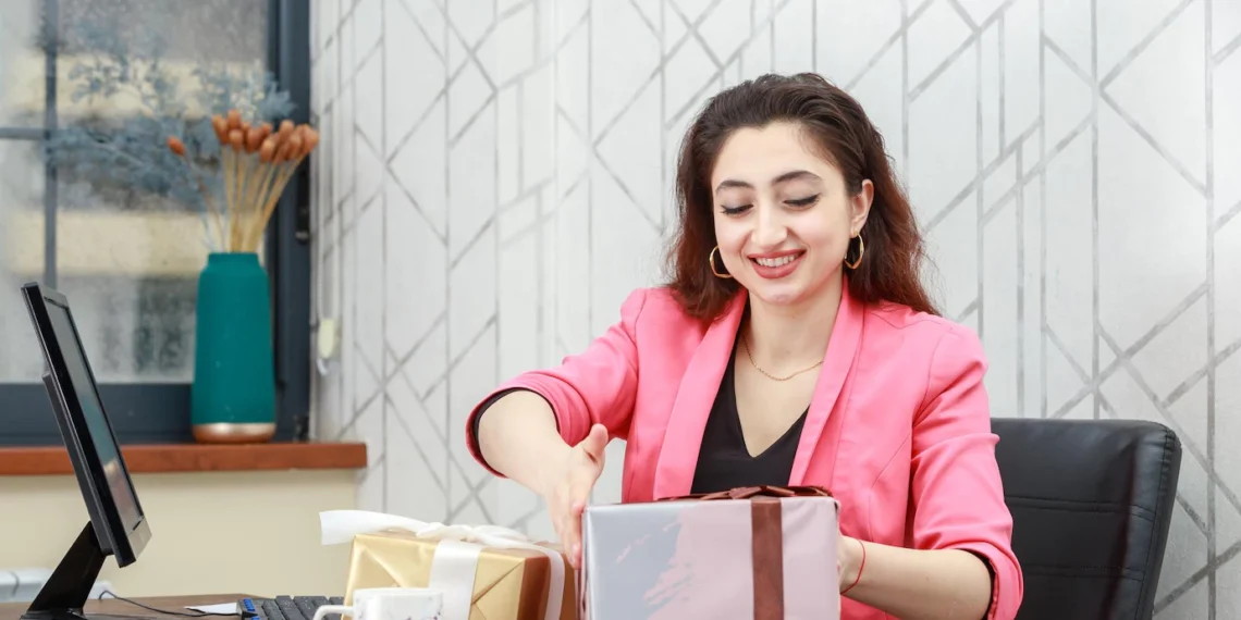 5 Product Packing Tips and Ideas to Delight Your Customers