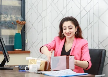 5 Product Packing Tips and Ideas to Delight Your Customers