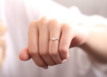 The Underrated Beauty of Simple Wedding Rings